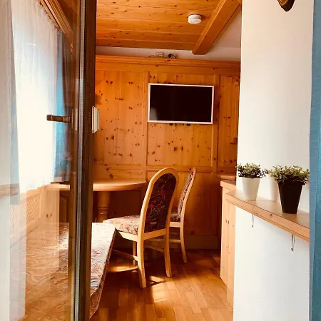 Jagerhof Guest house *