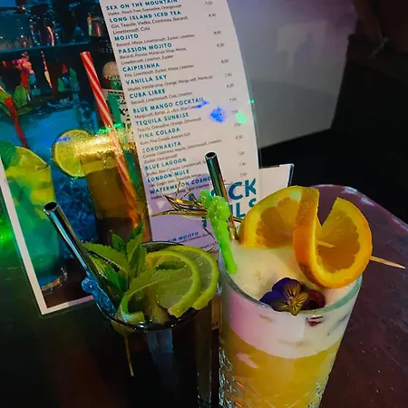 Гостевой дом Jagerhof - Sommercard Inkl - 5 Min Zum Hochzeiger Йерценс